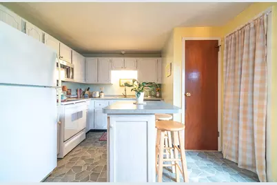 8 Keegan #E, Greenfield, MA 01301 - Photo 8