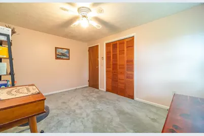 8 Keegan #E, Greenfield, MA 01301 - Photo 18