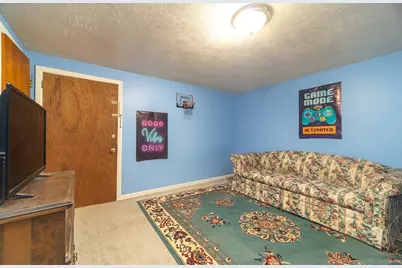 8 Keegan #E, Greenfield, MA 01301 - Photo 20