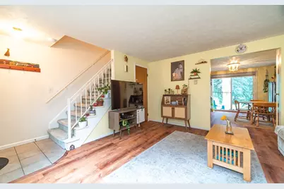 8 Keegan #E, Greenfield, MA 01301 - Photo 12