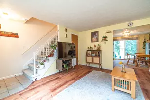 8 Keegan, Greenfield, MA 01301 - Photo 12
