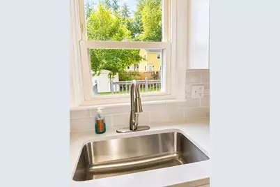 75-77 Tulsa Street #75, Springfield, MA 01118 - Photo 8