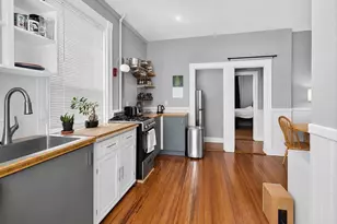 41 Walnut St, Somerville, MA 02143 - Photo 2