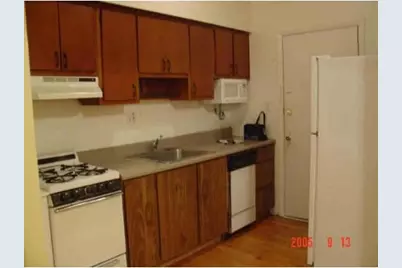2001 Commonwealth Ave #6, Boston, MA 02135 - Photo 4