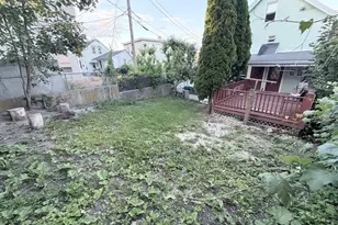321 Lawrence St, Lowell, MA 01852 - Photo 8