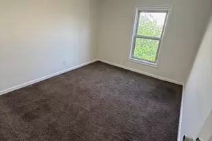 321 Lawrence St, Lowell, MA 01852 - Photo 6