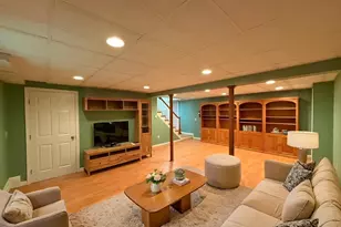 9 Bancroft St, Pepperell, MA 01463 - Photo 8