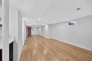 409 Pearl St, Reading, MA 01867 - Photo 32