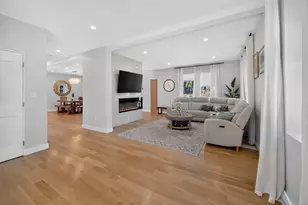 409 Pearl St, Reading, MA 01867 - Photo 12