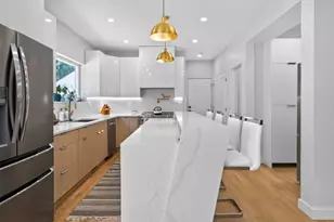 409 Pearl St, Reading, MA 01867 - Photo 6