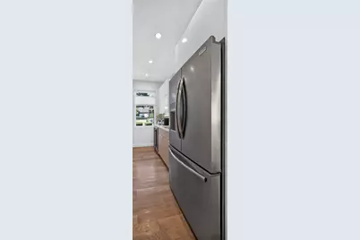 409 Pearl St, Reading, MA 01867 - Photo 8