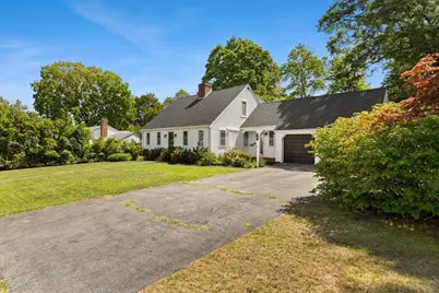 14 Whitehill St, Taunton, MA 02780 - Photo 2