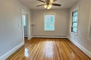 1186 Chestnut St, Newton, MA 02464 - Photo 6