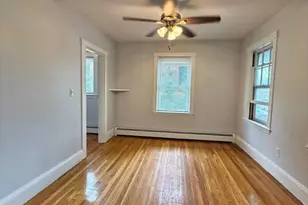 1186 Chestnut St, Newton, MA 02464 - Photo 16