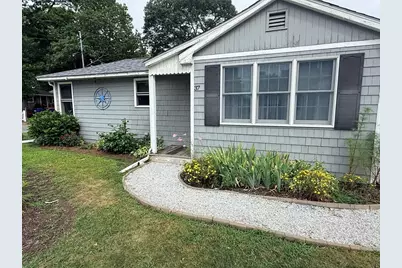 37 Beechwood Place, Wareham, MA 02532 - Photo 2