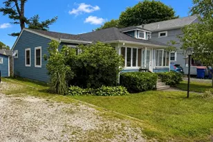 11 Beechwood Pl, Wareham, MA 02532 - Photo 2