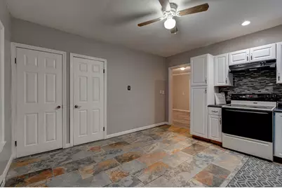51 View St, Holyoke, MA 01040 - Photo 10