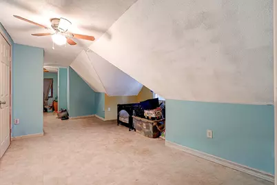 51 View St, Holyoke, MA 01040 - Photo 20