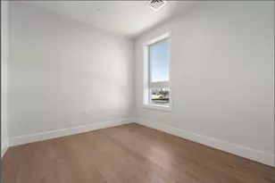 301 Border St, Boston, MA 02128 - Photo 6