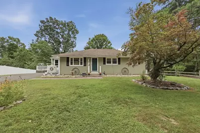 4 Olive Dr, Leominster, MA 01453 - Photo 2