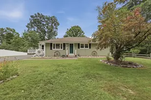 4 Olive Dr, Leominster, MA 01453 - Photo 2