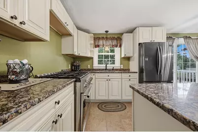 4 Olive Dr, Leominster, MA 01453 - Photo 6