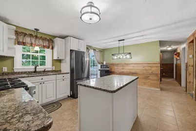 4 Olive Dr, Leominster, MA 01453 - Photo 10