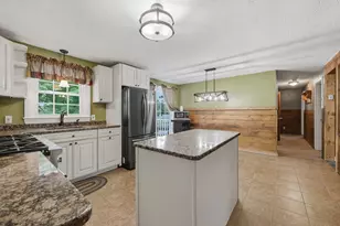 4 Olive Dr, Leominster, MA 01453 - Photo 10