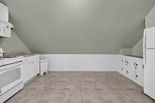 103 B St, Lowell, MA 01851 - Photo 32