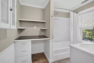 103 B St, Lowell, MA 01851 - Photo 30