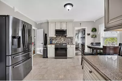 103 B, Lowell, MA 01851 - Photo 8