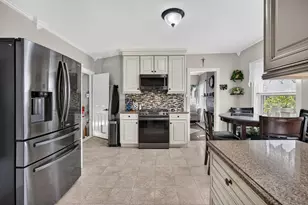 103 B St, Lowell, MA 01851 - Photo 8