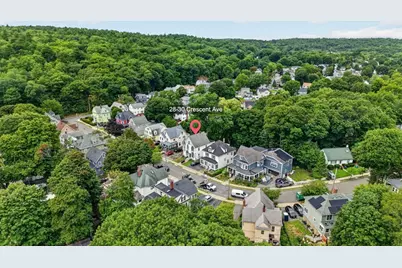 28-30 Crescent Ave, Melrose, MA 02176 - Photo 4