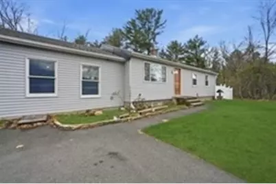 71 Sun Valley Rd, Holyoke, MA 01040 - Photo 2