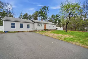71 Sun Valley Rd, Holyoke, MA 01040 - Photo 4