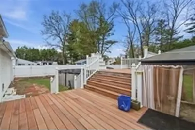 71 Sun Valley Rd, Holyoke, MA 01040 - Photo 18