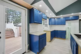 71 Sun Valley Rd, Holyoke, MA 01040 - Photo 14