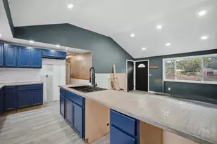 71 Sun Valley Rd, Holyoke, MA 01040 - Photo 12