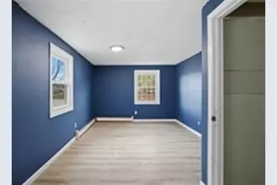 71 Sun Valley Rd, Holyoke, MA 01040 - Photo 12