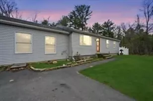 71 Sun Valley Rd, Holyoke, MA 01040 - Photo 1