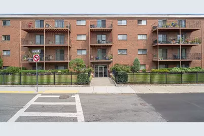 26 Waverly St #405, Boston, MA 02135 - Photo 2