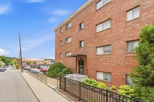 26 Waverly St, Boston, MA 02135 - Photo 24
