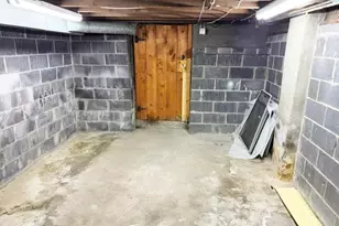 11 Maple Ave, Northampton, MA 01060 - Photo 34