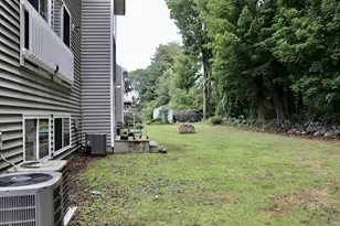 38 Walker St, Lowell, MA 01854 - Photo 6