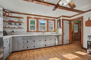 66 Glendale St, Easthampton, MA 01027 - Photo 8