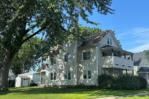 23 Beverly St, Chicopee, MA 01013 - Photo 2