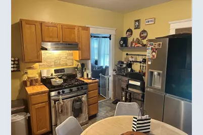 23 Beverly St #1fl, Chicopee, MA 01013 - Photo 4