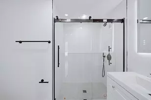 4164 Washington St, Boston, MA 02131 - Photo 30