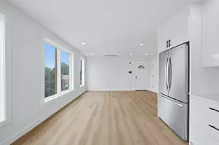 4164 Washington St, Boston, MA 02131 - Photo 16