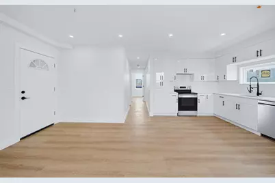4164 Washington St #2, Boston, MA 02131 - Photo 10